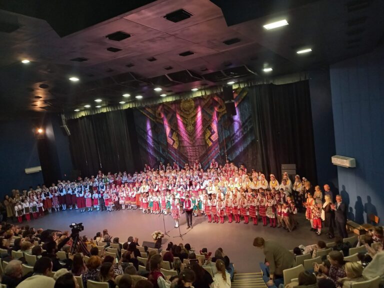 Над 600 талантливи деца на една сцена в Благоевград